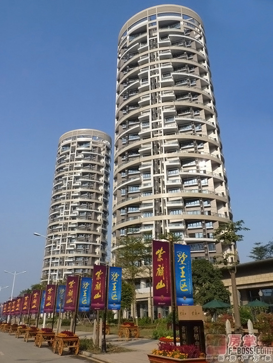 Shum Yip Zilin Mountain Garden Club and model house air-conditioning installation project