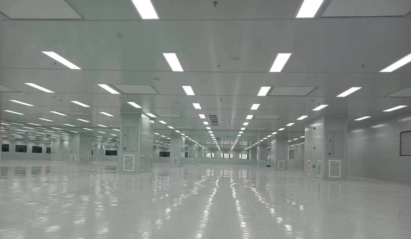 深圳楚浩——瑞丰光电MiniMicro LED湖北生产基地瑞华光电一期项目竣工-3.jpg